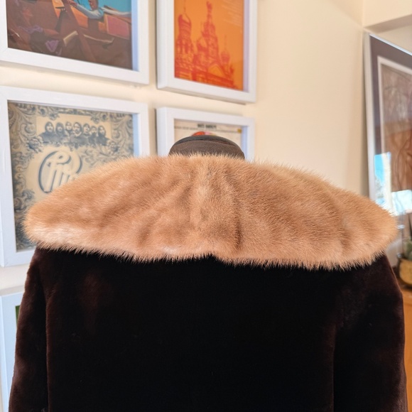 Luxe Vintage 60s Brown Mouton Fur Coat w/ Mink Collar Hudsons Bay Company - Picture 4 of 14